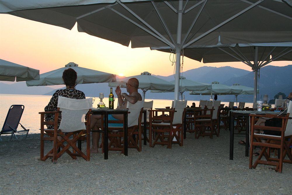 Agnadi Hotel Rovies Exterior foto